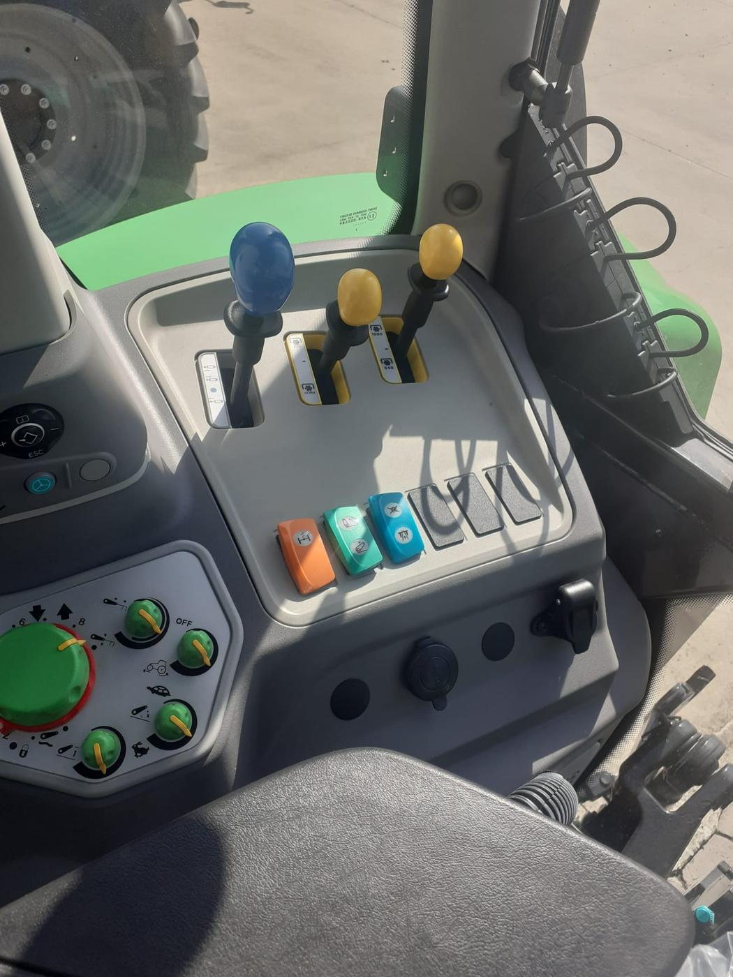 DEUTZ 6160 AGRTRON Slider Image