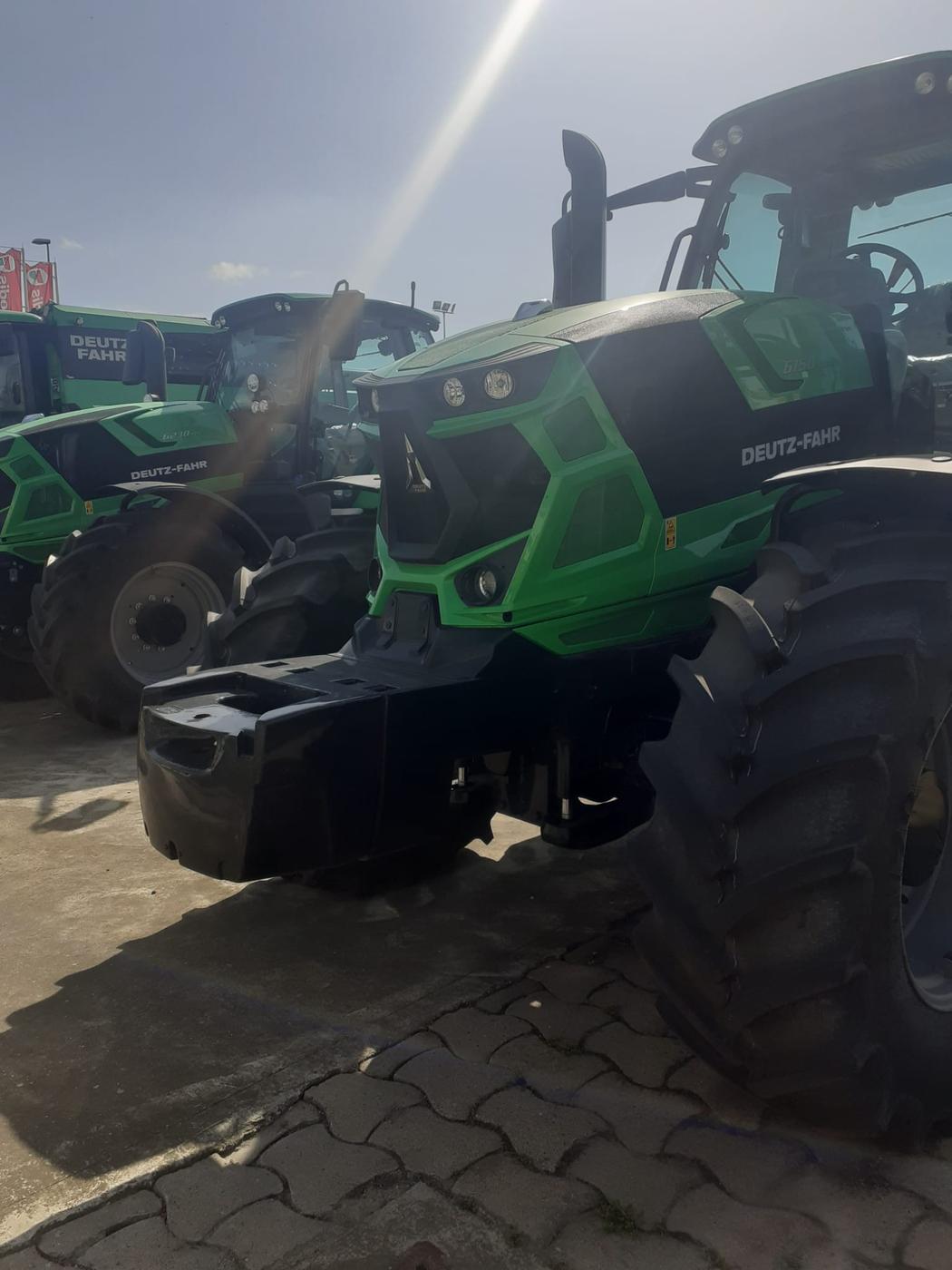 DEUTZ 6160 AGRTRON Slider Image