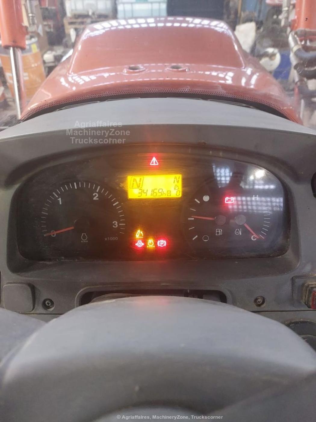 Kubota M 110 GX Slider Image