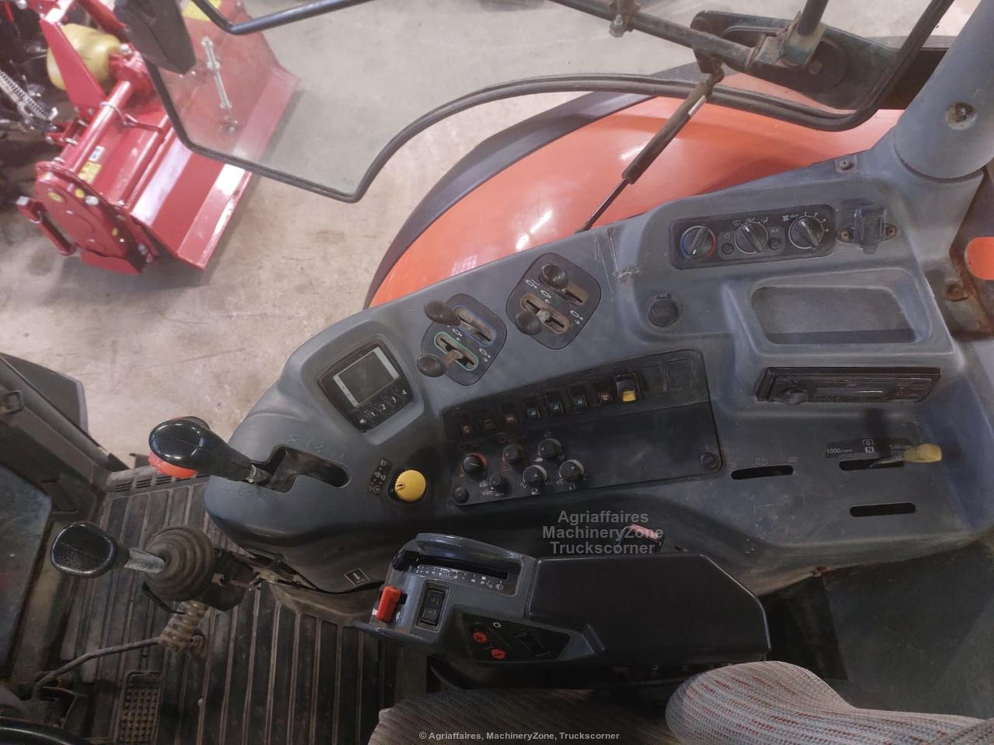 Kubota M 110 GX Slider Image