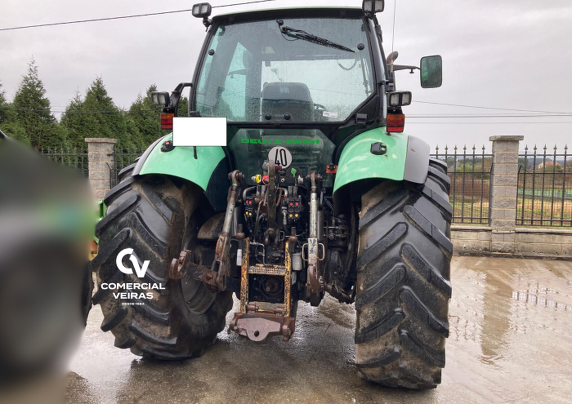 DEUTZ FAHR AGROTRON 150 Slider Image