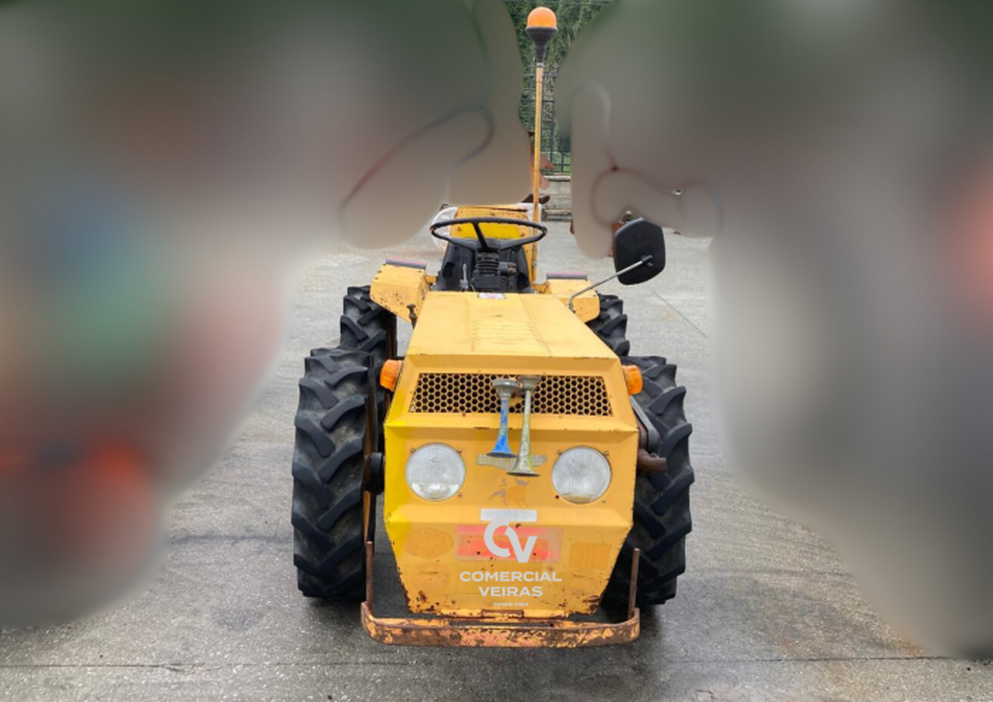 Massey Ferguson 390-E Slider Image