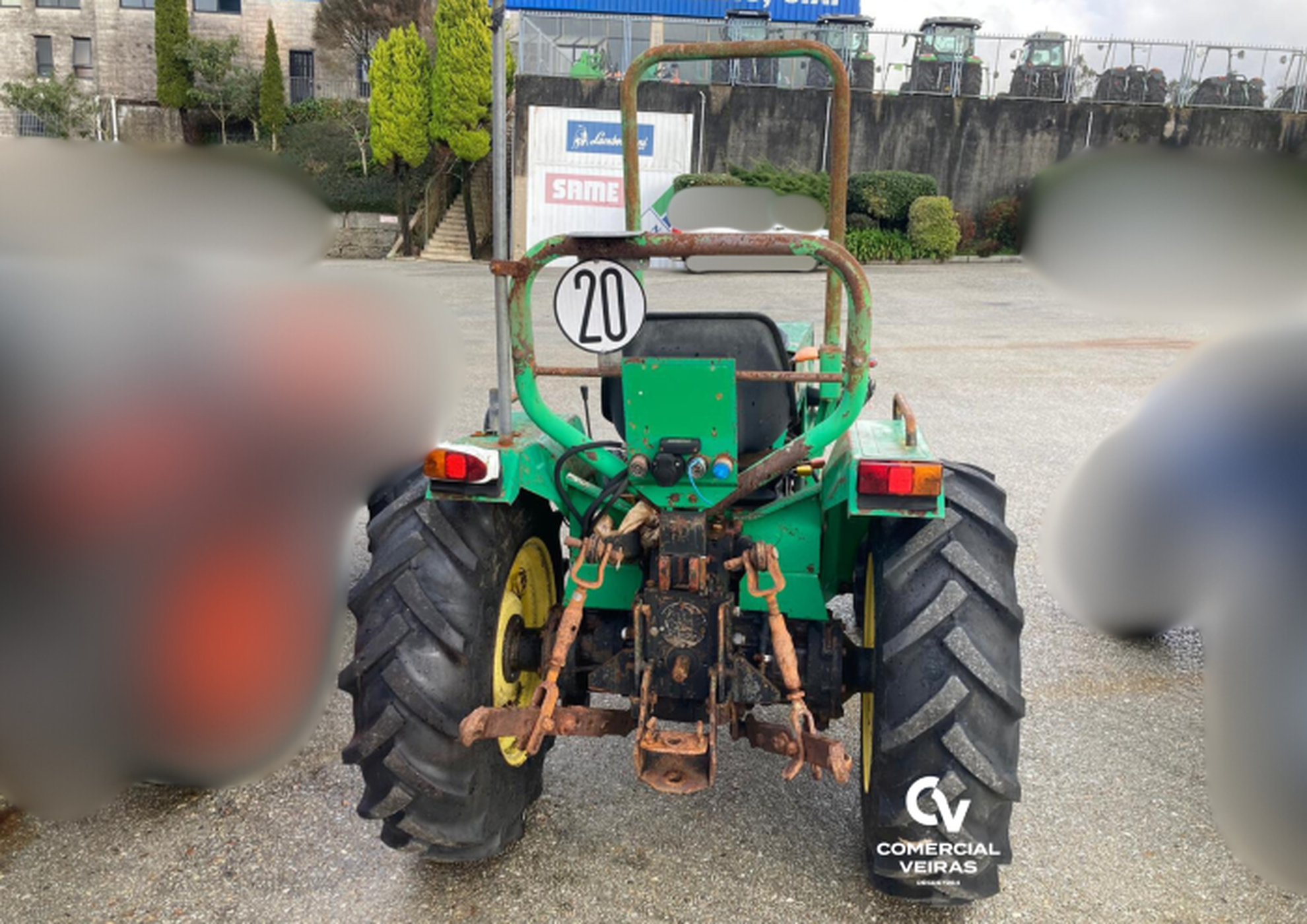 FERRARI 40 3W Slider Image