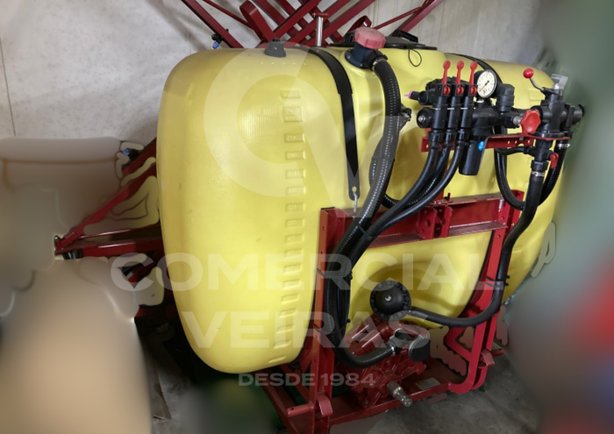 PULVERIZADOR SUSPENDIDO ILEMO-HARDI NV-800 Slider Image