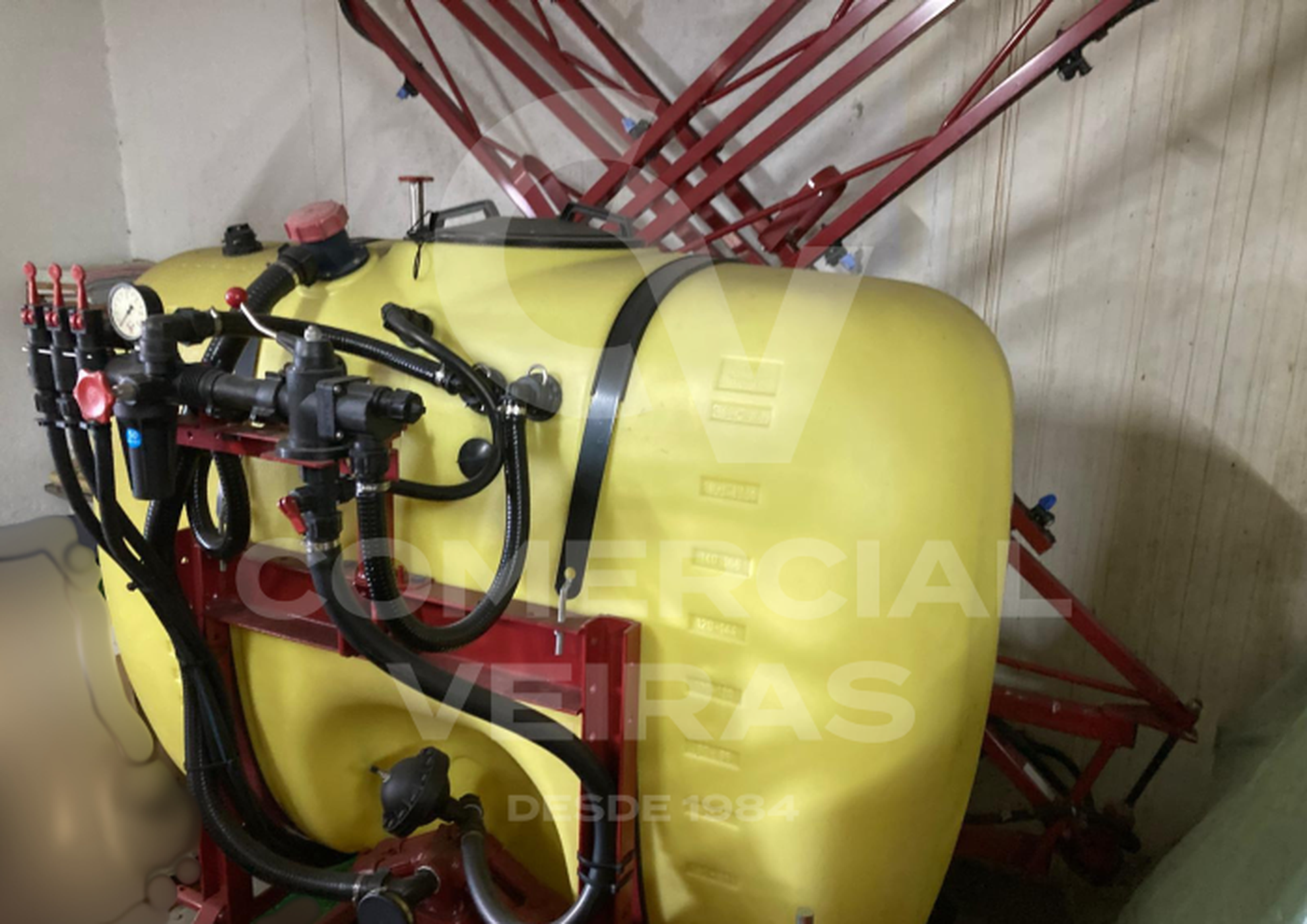 PULVERIZADOR SUSPENDIDO ILEMO-HARDI NV-800 Slider Image