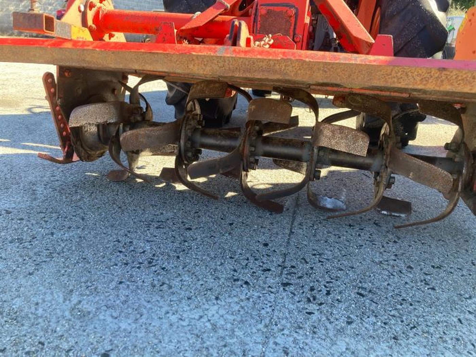 FRESADORA AGRATOR AV-1550 Slider Image