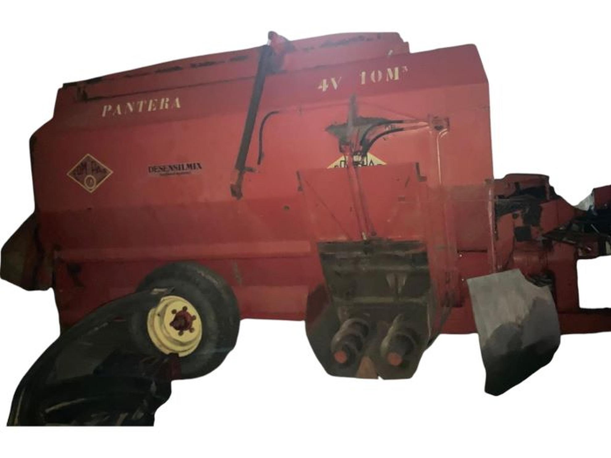 CARRO MEZCLADOR COMPAR PANTERA 4V 10M³ Slider Image