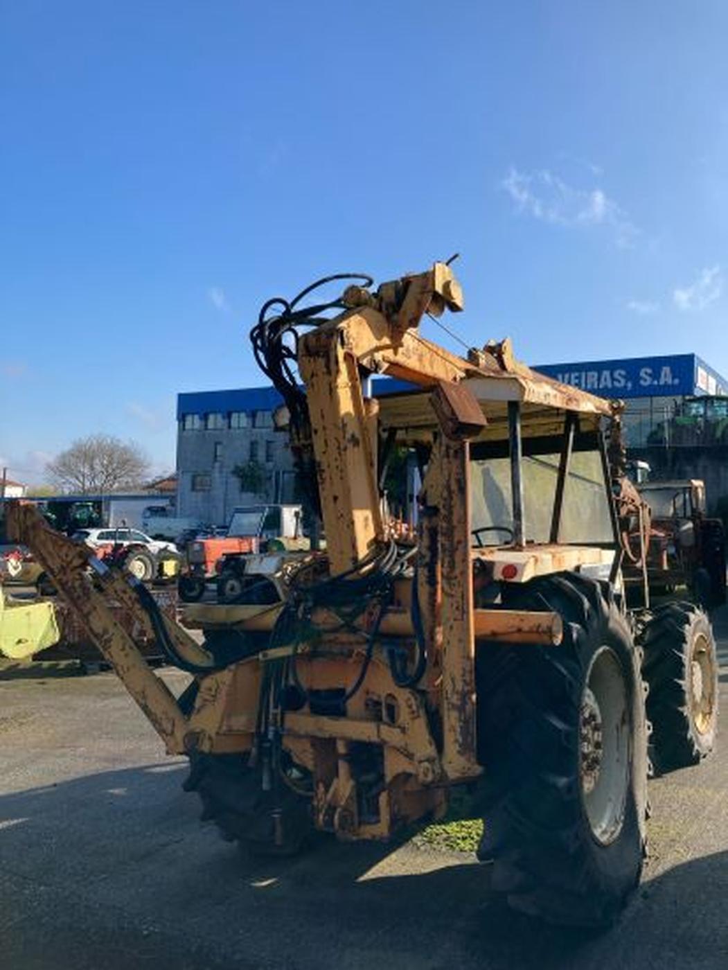 LAMBORGHINI 784 DT Slider Image