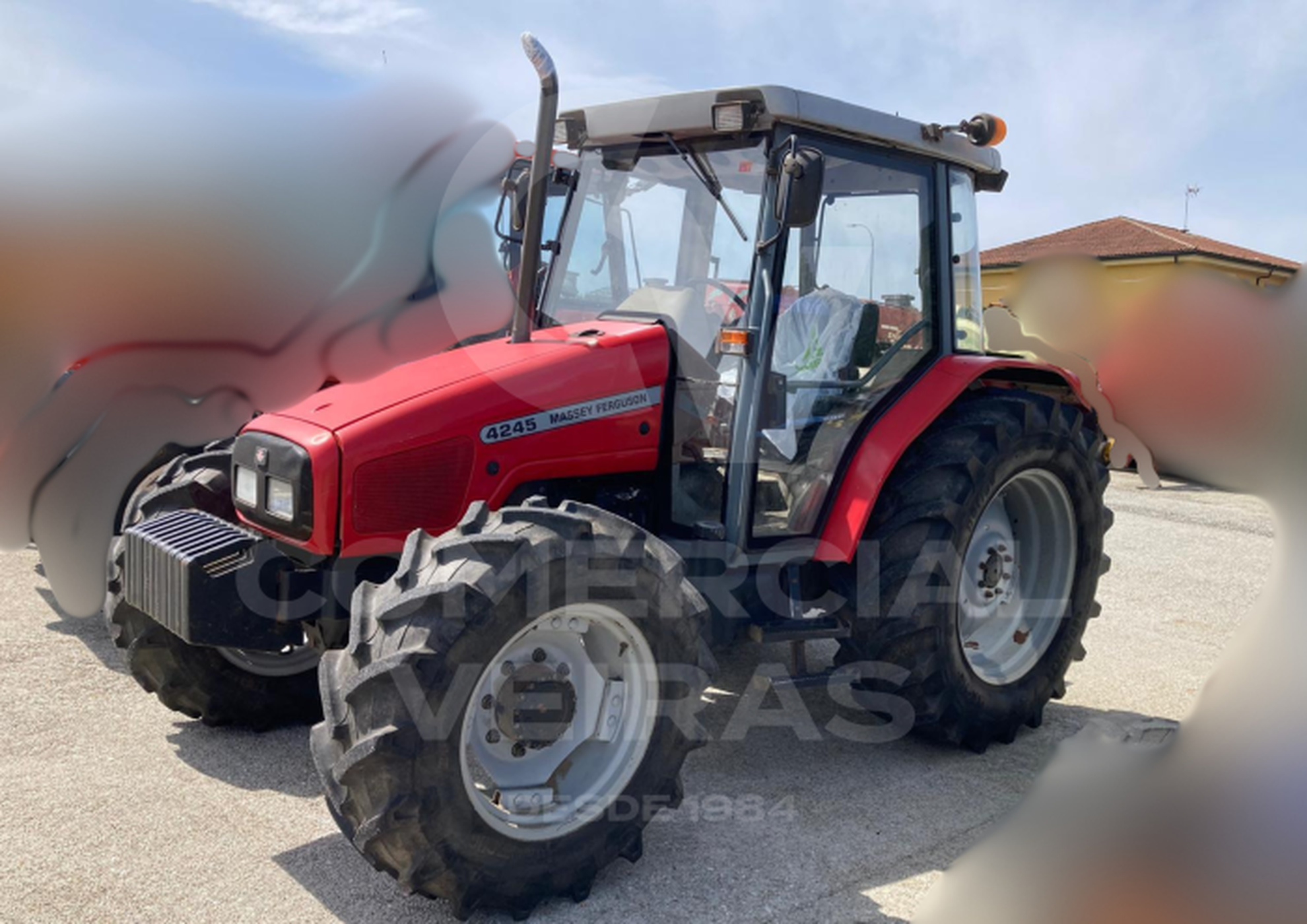 MASSEY FERGUSON 4245.4 Slider Image