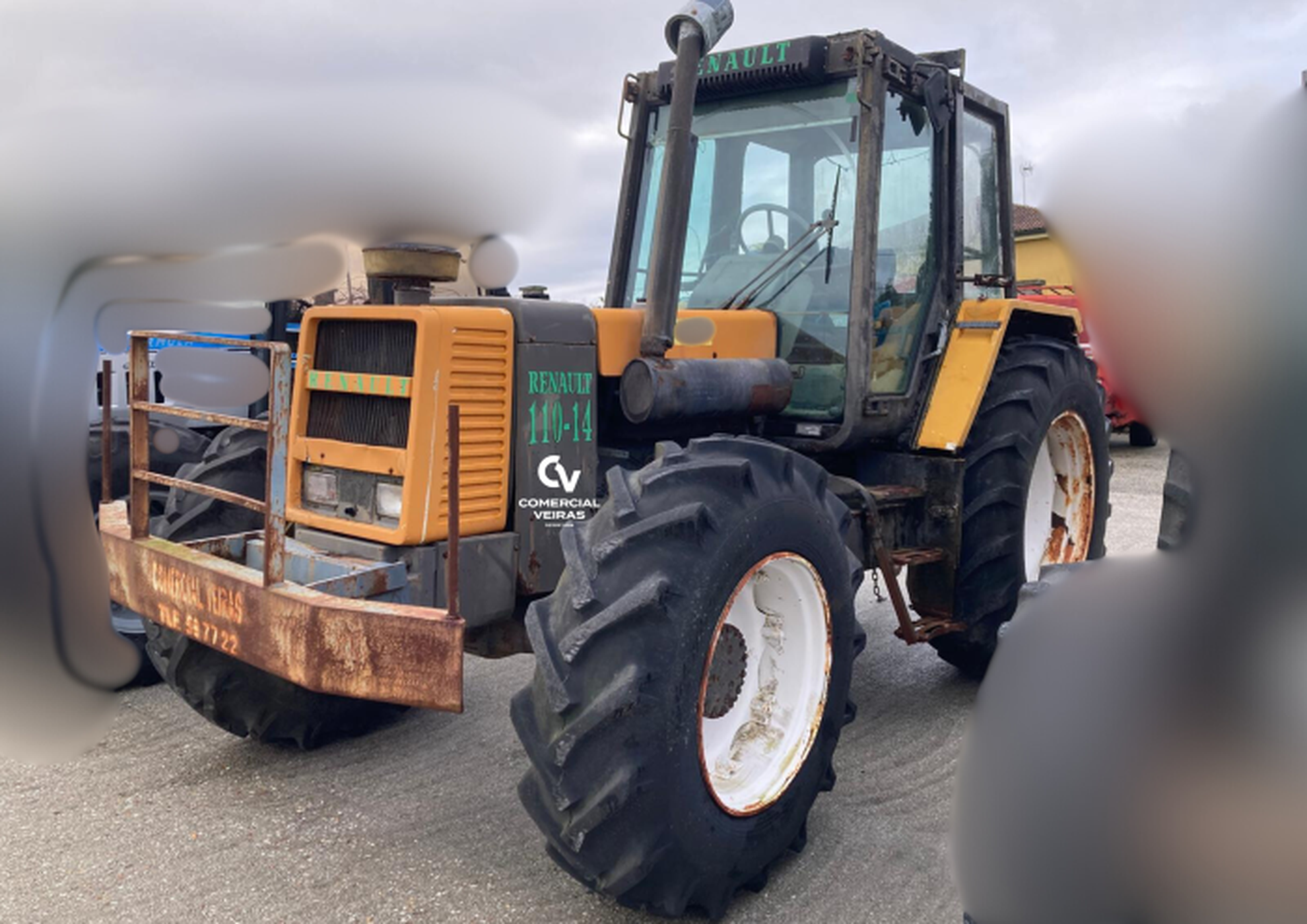 RENAULT 110-14 DT Slider Image