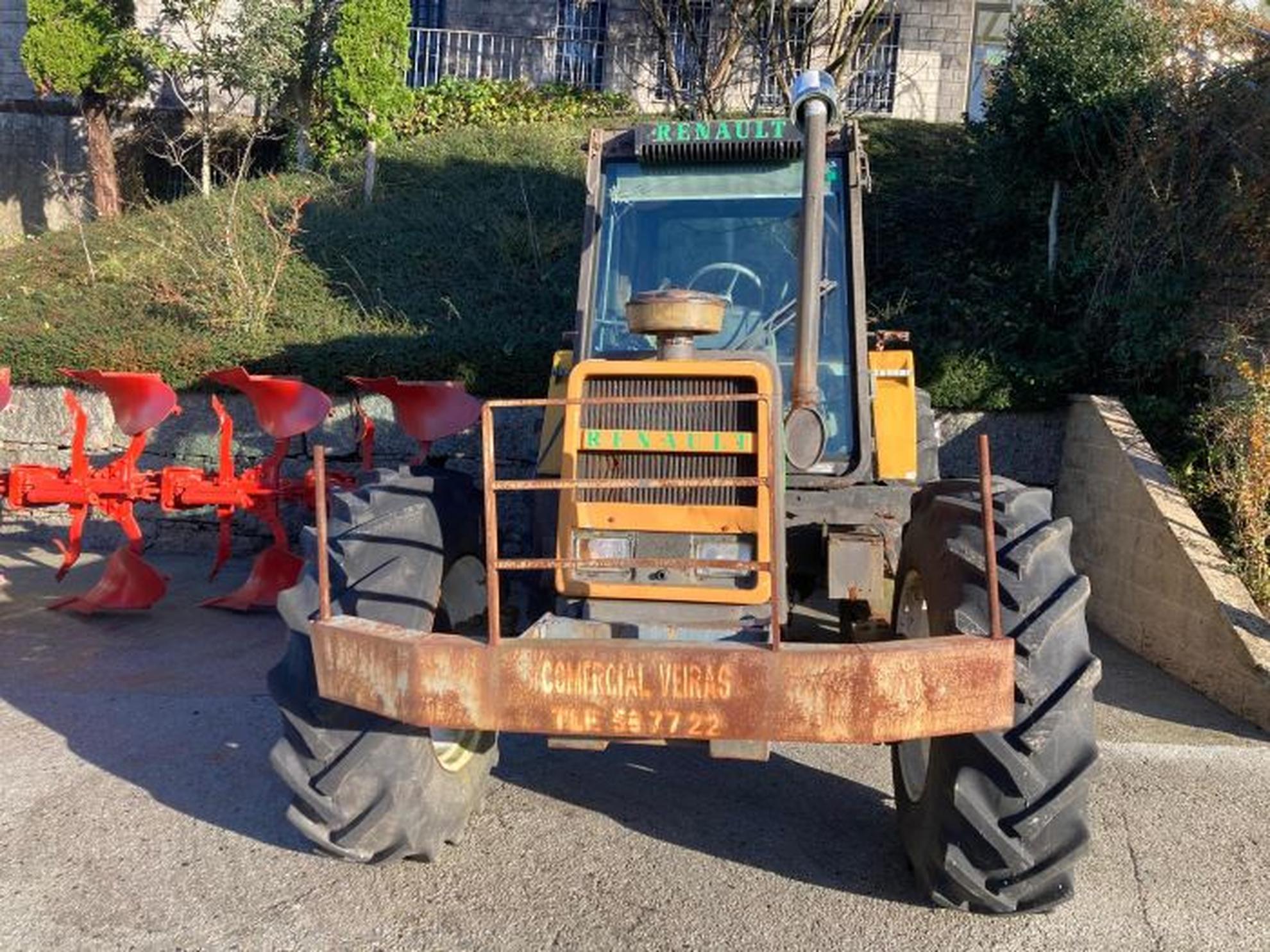 RENAULT 110-14 DT Slider Image