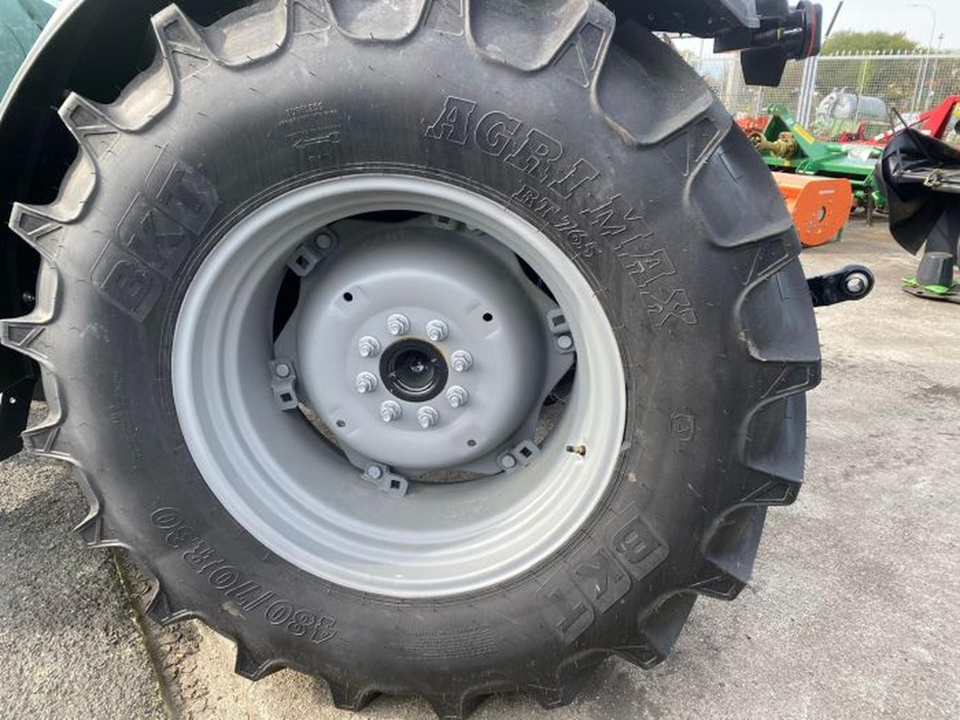 RUEDAS AGRICOLAS Slider Image