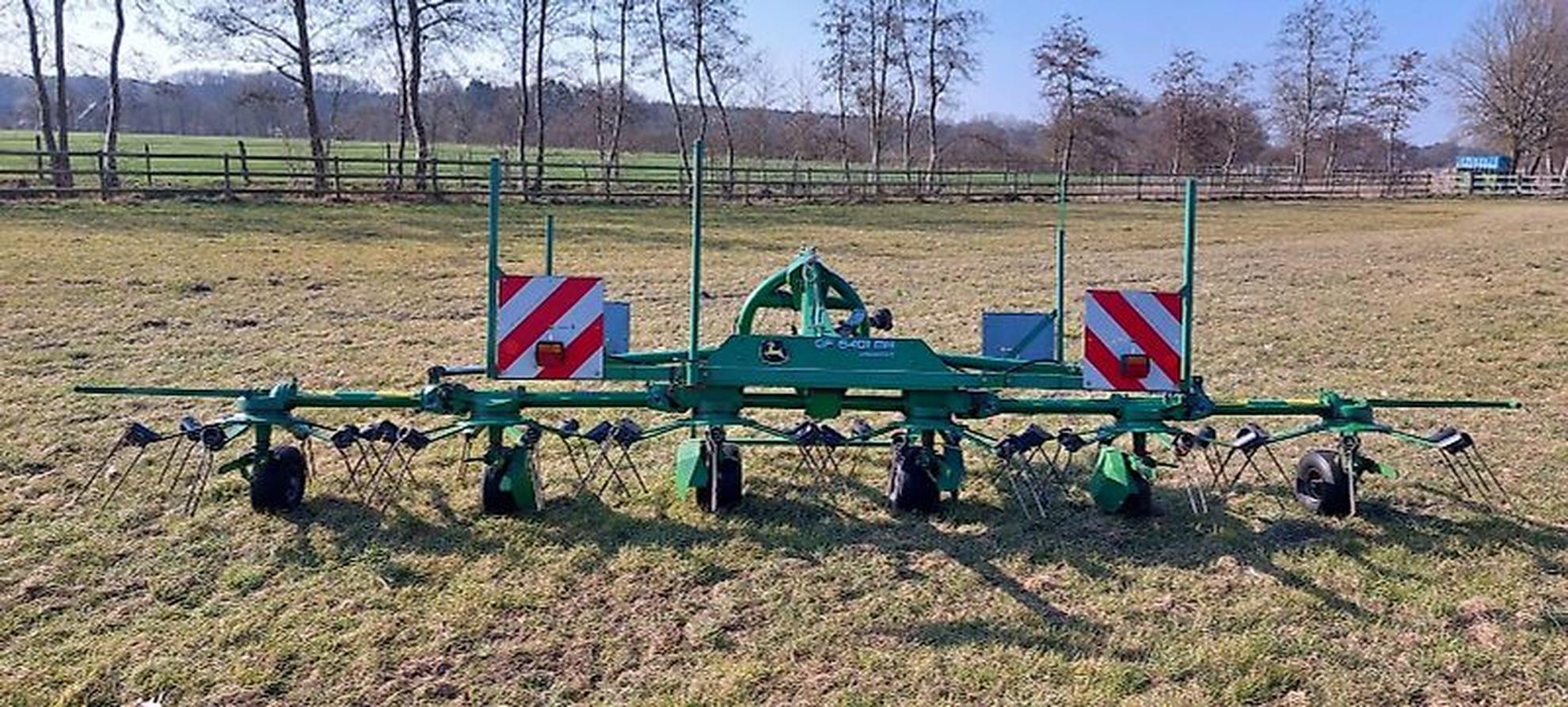 Kuhn GF 6401 MH Slider Image