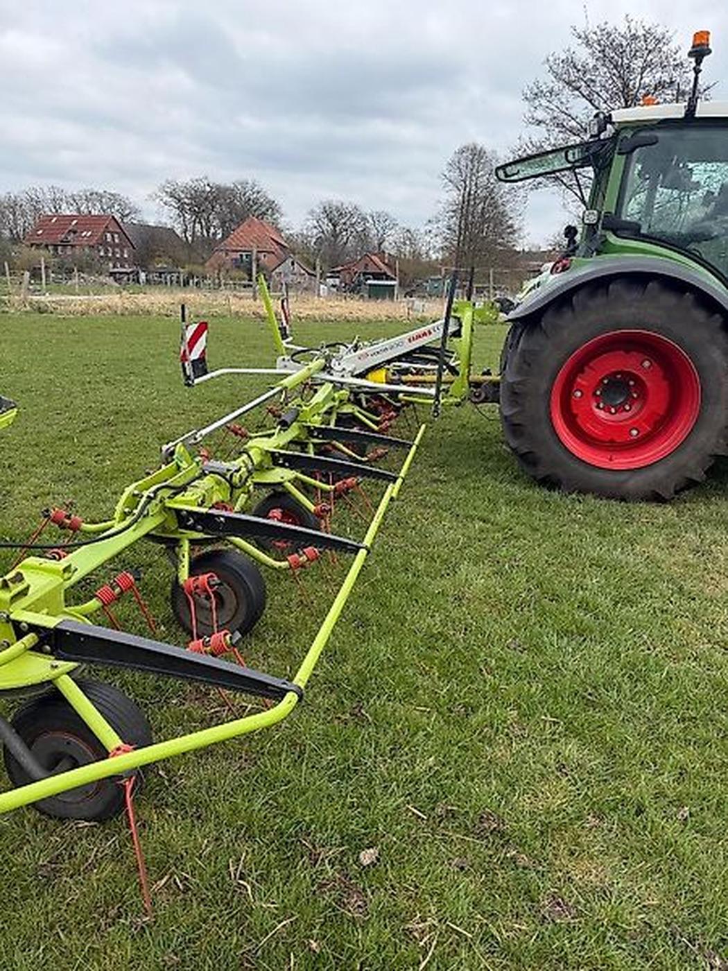 Claas Volto 1100 G55 Slider Image